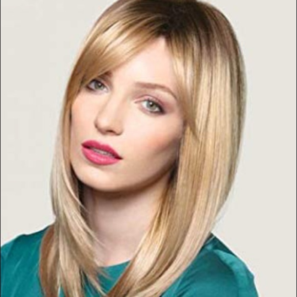 Noriko “Seville” blonde wig in Creamy Toffee